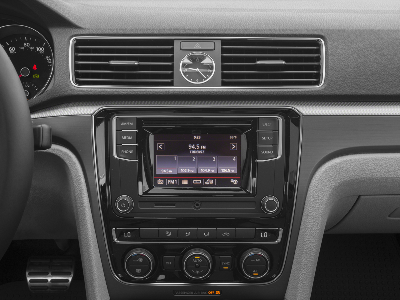 2018 Volkswagen Passat 2.0T R-Line