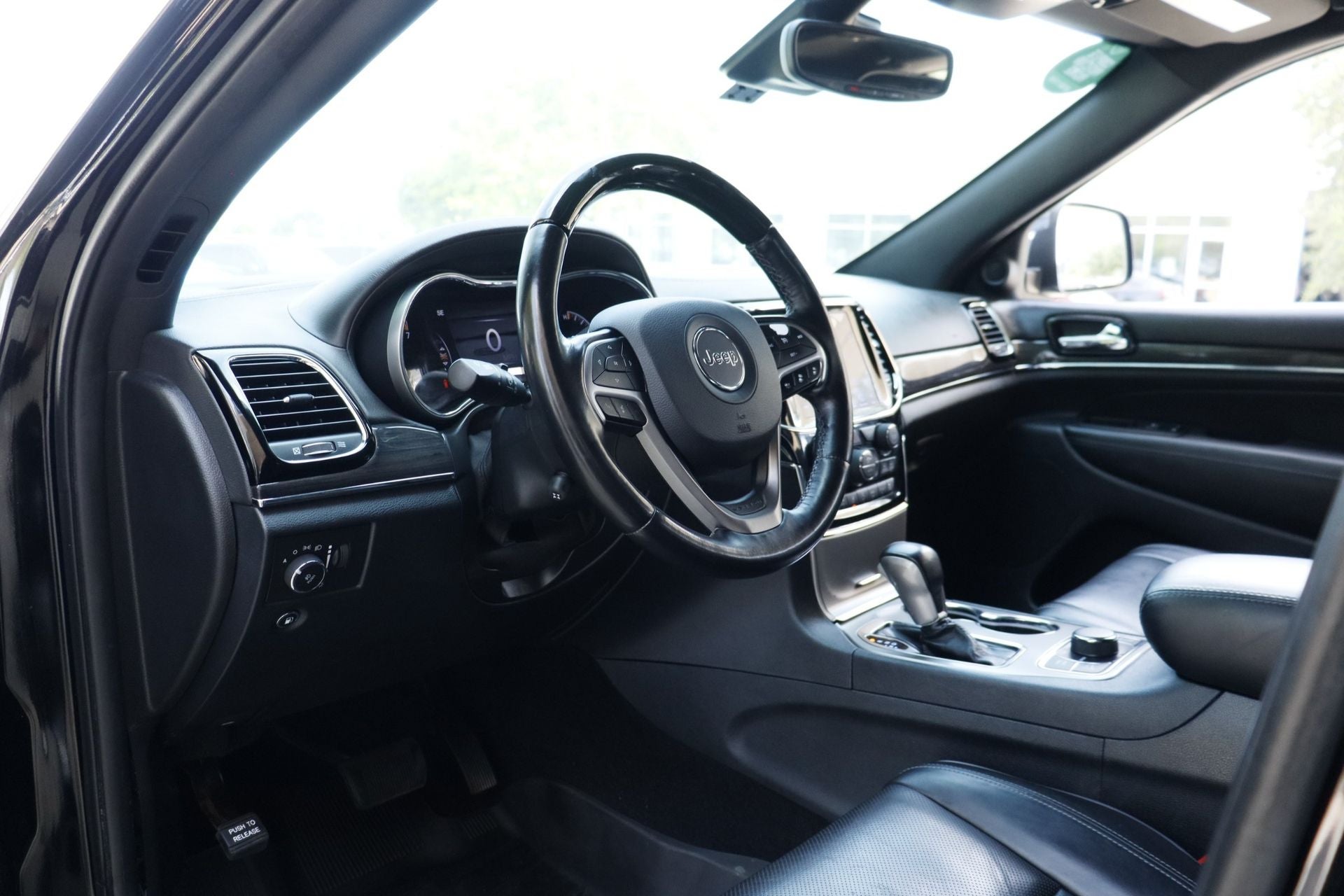 2020 Jeep Grand Cherokee Overland