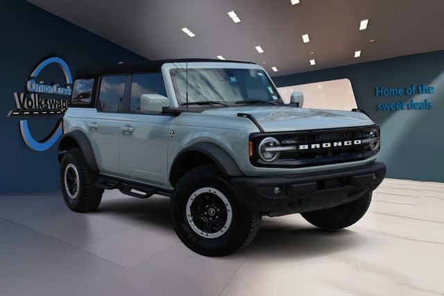 2023 Ford Bronco Base