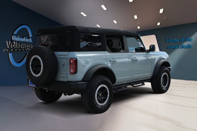 2023 Ford Bronco Base