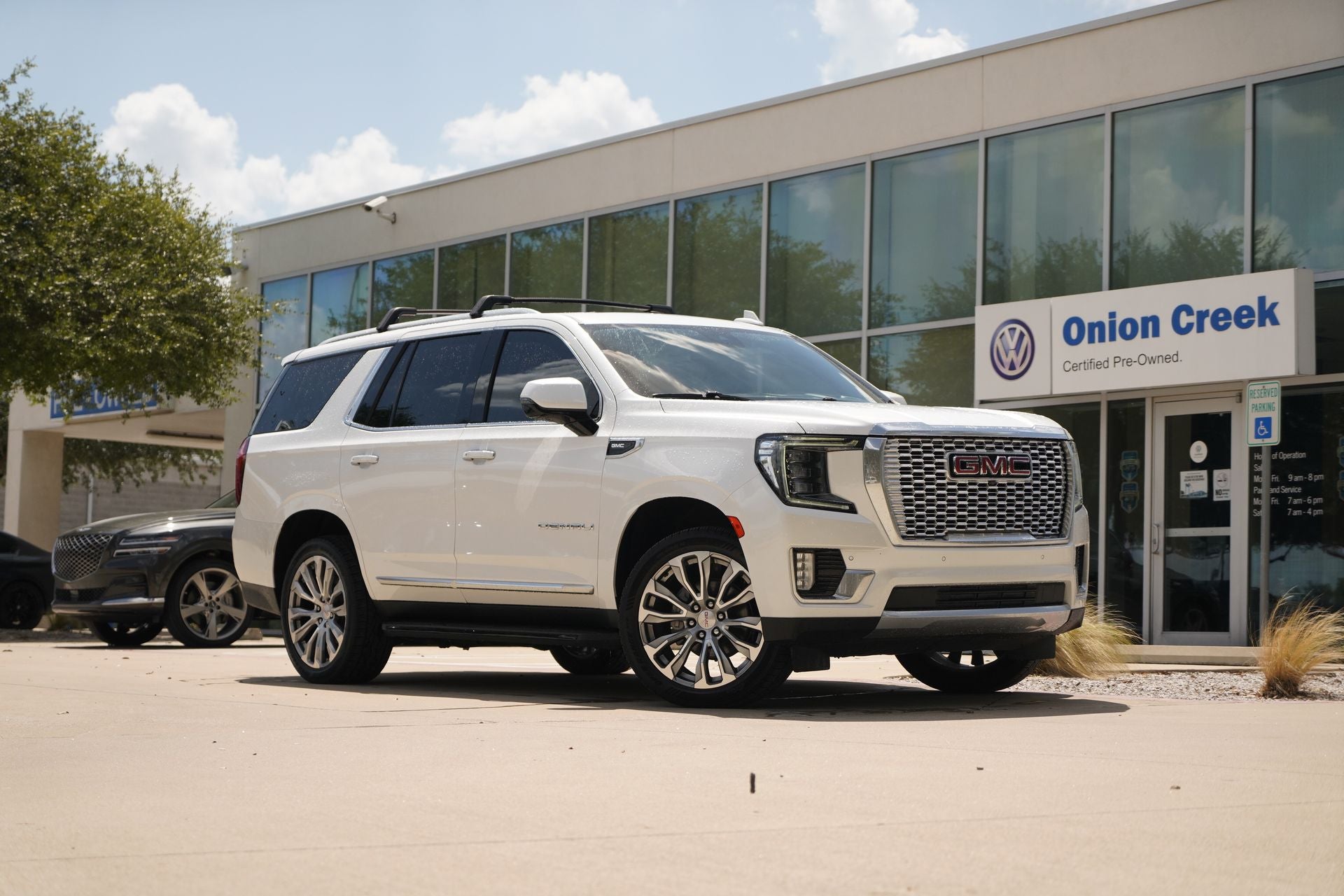 2023 GMC Yukon Denali