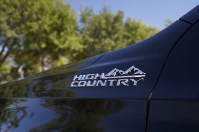 2024 Chevrolet Suburban High Country