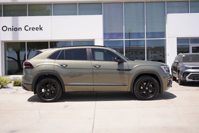 2026 Volkswagen Atlas Cross Sport 2.0T SEL R-Line Black