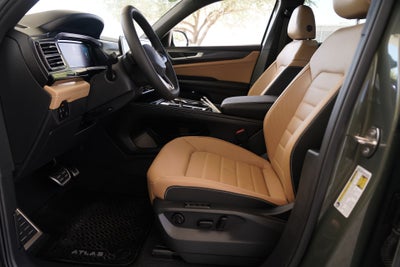 2026 Volkswagen Atlas Cross Sport 2.0T SEL R-Line Black