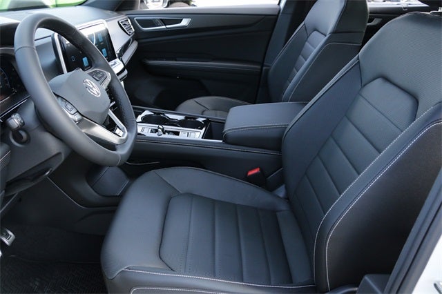 2026 Volkswagen Atlas Cross Sport 2.0T SEL R-Line Black