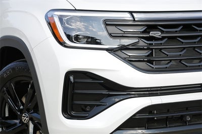 2026 Volkswagen Atlas Cross Sport 2.0T SEL R-Line Black