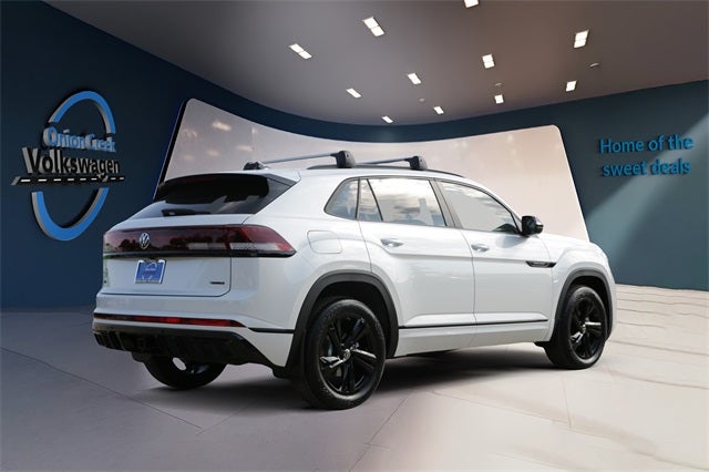 2026 Volkswagen Atlas Cross Sport 2.0T SEL R-Line Black