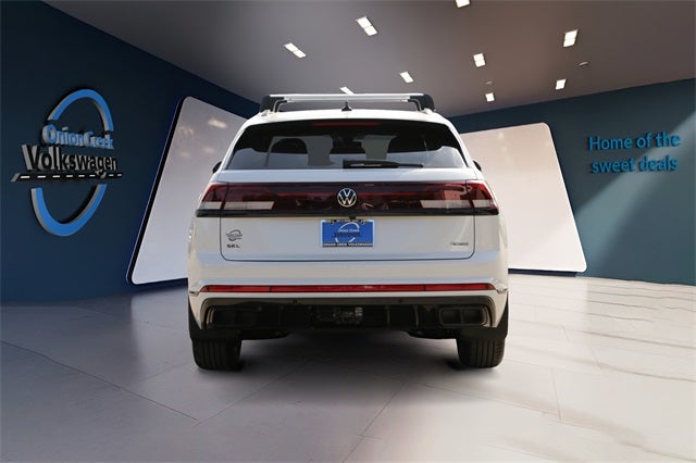 2026 Volkswagen Atlas Cross Sport 2.0T SEL R-Line Black