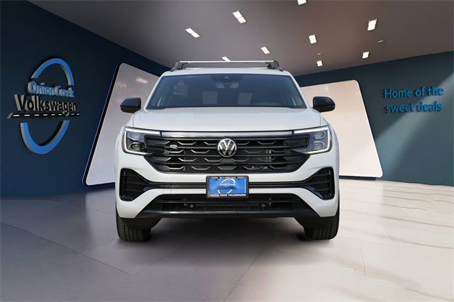 2026 Volkswagen Atlas Cross Sport 2.0T SEL R-Line Black