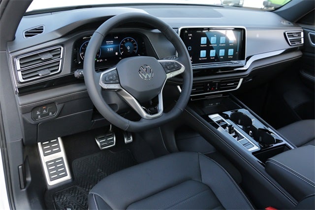 2026 Volkswagen Atlas Cross Sport 2.0T SEL R-Line Black