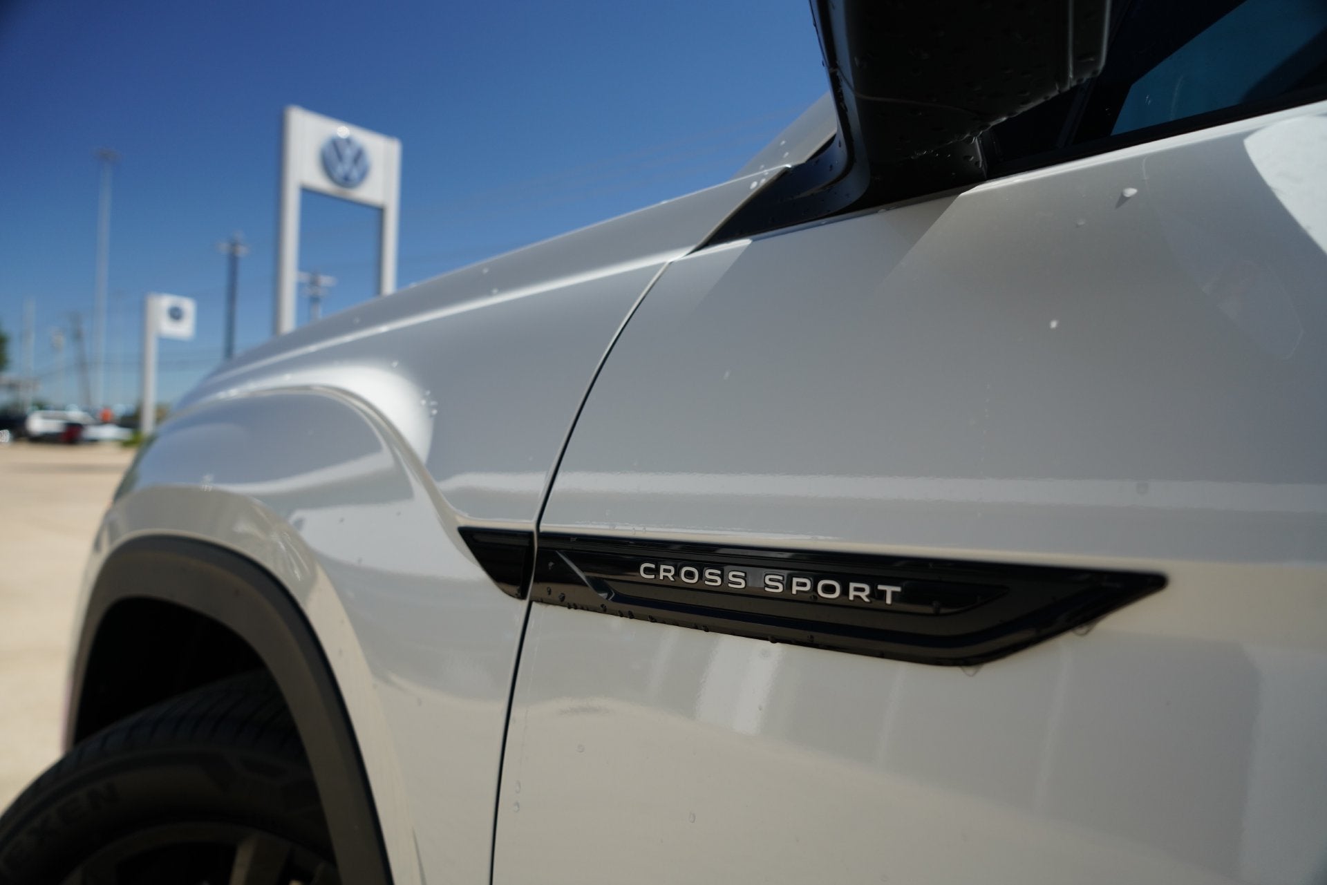 2026 Volkswagen Atlas Cross Sport 2.0T SEL R-Line Black