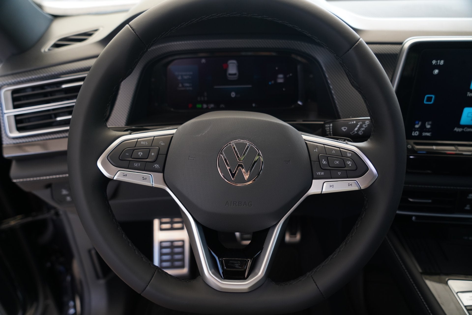 2026 Volkswagen Atlas Cross Sport 2.0T SEL R-Line Black