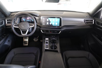 2026 Volkswagen Atlas Cross Sport SEL R-Line Black