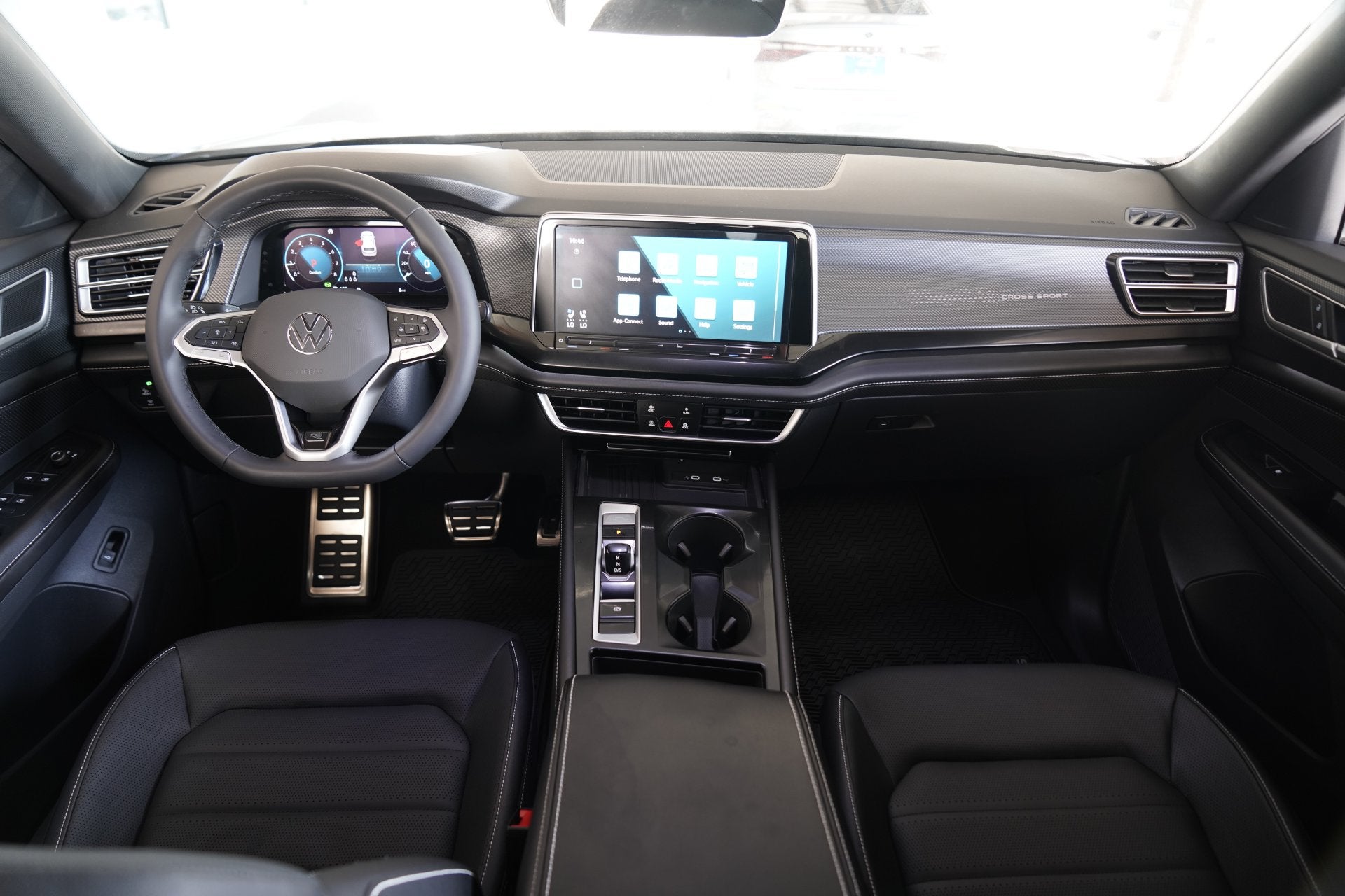 2026 Volkswagen Atlas Cross Sport SEL R-Line Black
