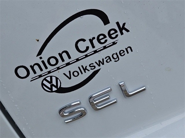 2024 Volkswagen Atlas Cross Sport 2.0T SEL R-Line