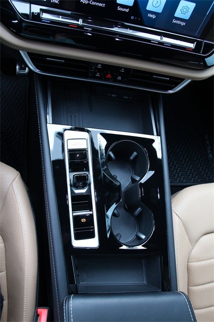 2025 Volkswagen Atlas Cross Sport 2.0T SEL R-Line Black