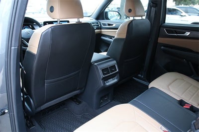 2025 Volkswagen Atlas Cross Sport 2.0T SEL R-Line Black