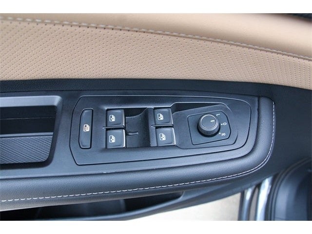 2025 Volkswagen Atlas Cross Sport 2.0T SEL R-Line Black