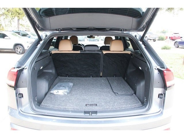 2025 Volkswagen Atlas Cross Sport 2.0T SEL R-Line Black