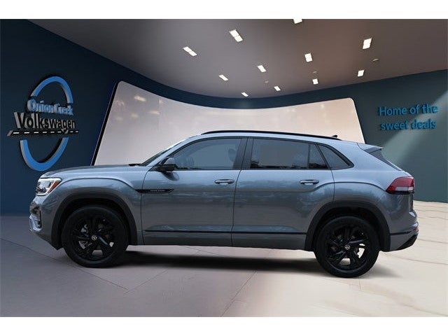 2025 Volkswagen Atlas Cross Sport 2.0T SEL R-Line Black