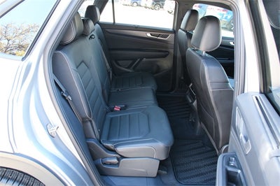 2025 Volkswagen Atlas Cross Sport 2.0T SEL R-Line Black