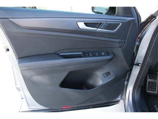 2025 Volkswagen Atlas Cross Sport 2.0T SEL R-Line Black