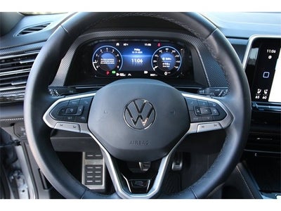 2025 Volkswagen Atlas Cross Sport 2.0T SEL R-Line Black