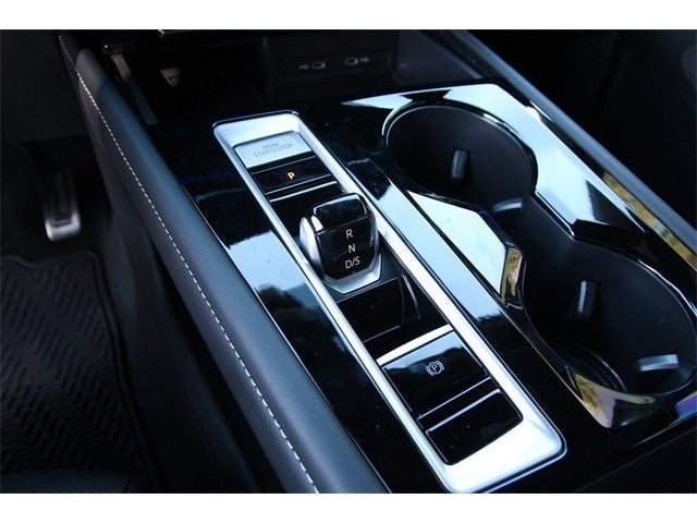 2025 Volkswagen Atlas Cross Sport 2.0T SEL R-Line Black