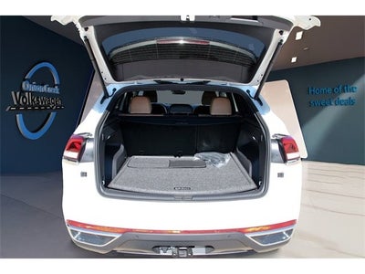 2026 Volkswagen Atlas Cross Sport 2.0T SEL