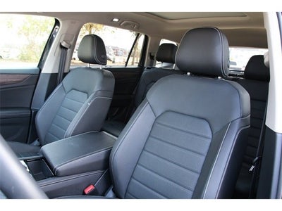 2025 Volkswagen Atlas 2.0T SEL