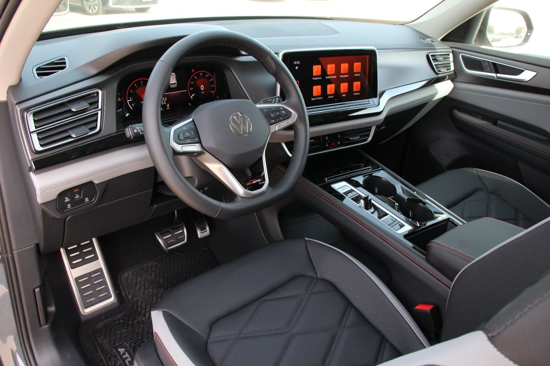 2026 Volkswagen Atlas 2.0T Peak Edition