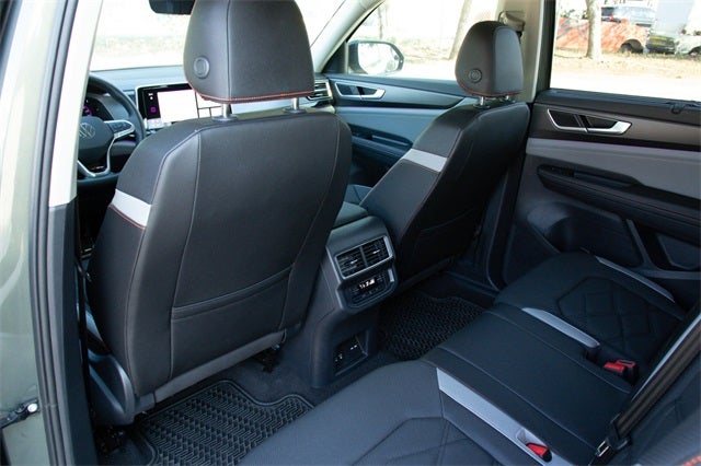 2025 Volkswagen Atlas 2.0T Peak Edition