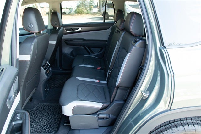 2025 Volkswagen Atlas 2.0T Peak Edition