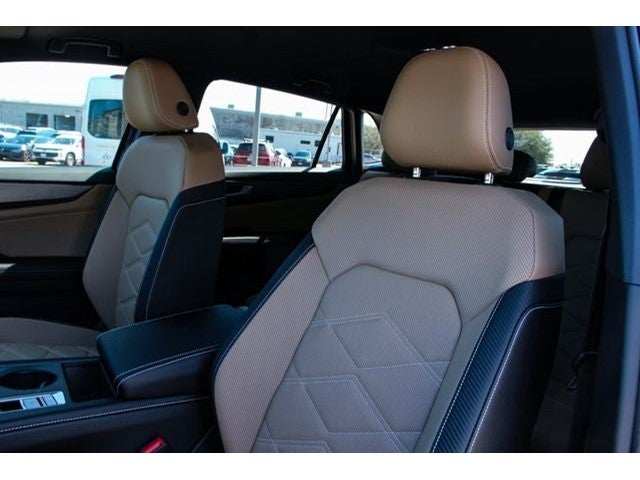 2026 Volkswagen Atlas Cross Sport 2.0T SE