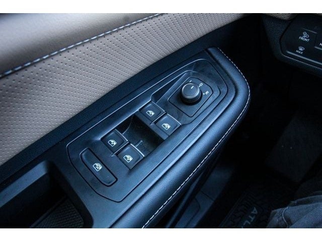 2026 Volkswagen Atlas Cross Sport 2.0T SE