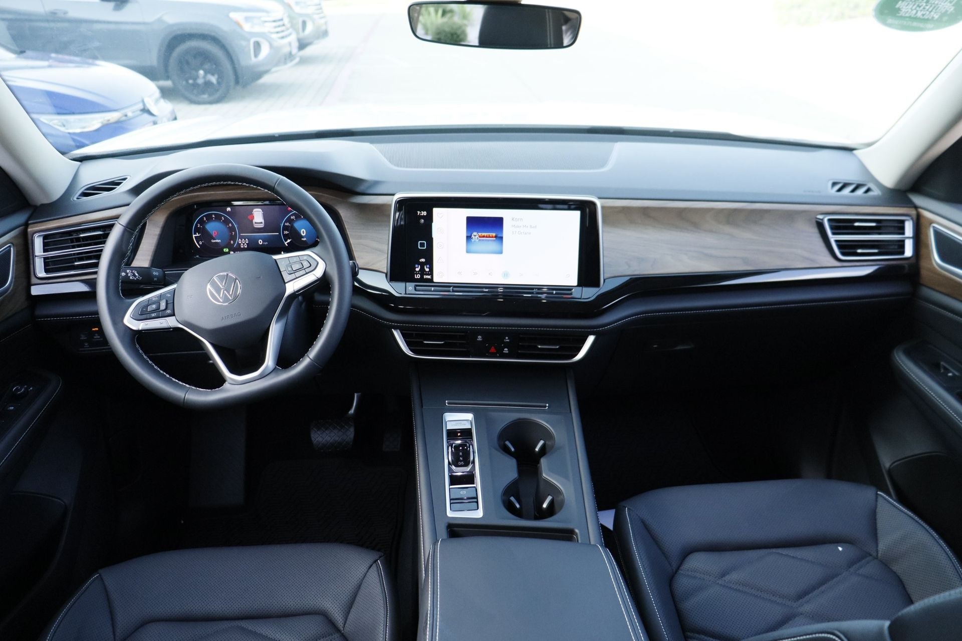 2026 Volkswagen Atlas 2.0T SE