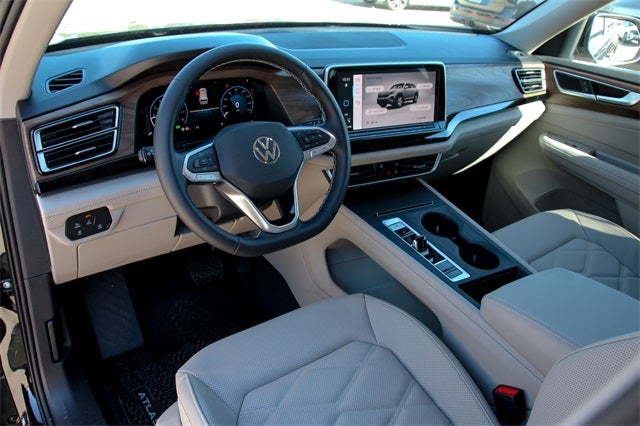 2026 Volkswagen Atlas 2.0T SE