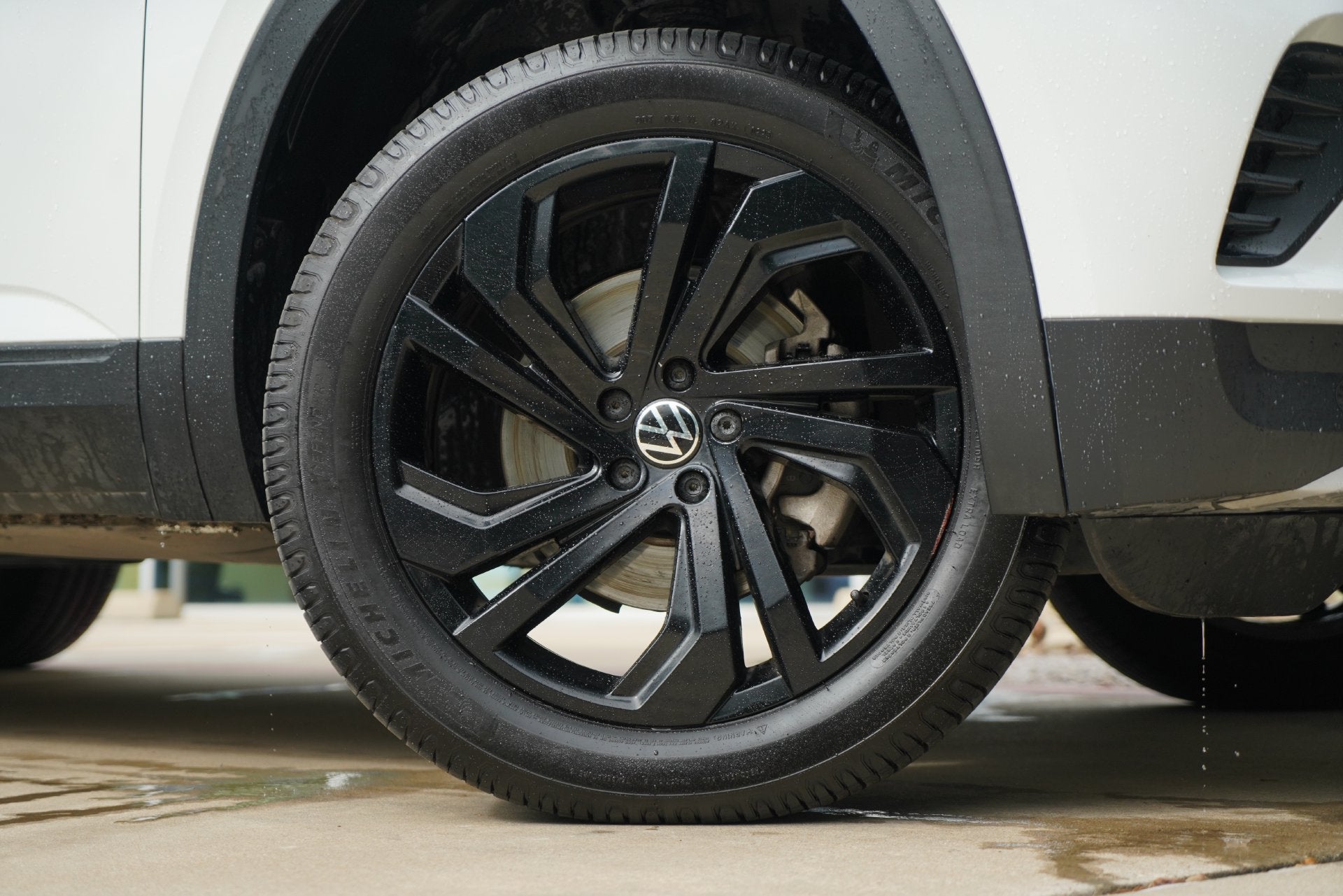 2020 Volkswagen Atlas Cross Sport 2.0T SEL