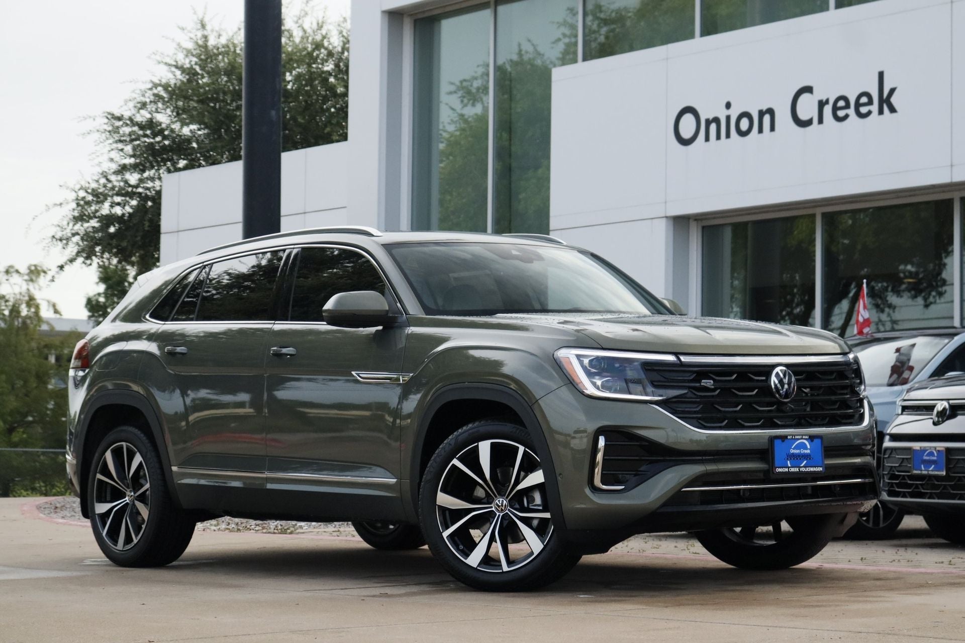 2026 Volkswagen Atlas Cross Sport 2.0T SEL Premium R-Line