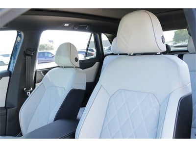 2026 Volkswagen Atlas Cross Sport 2.0T SEL Premium R-Line