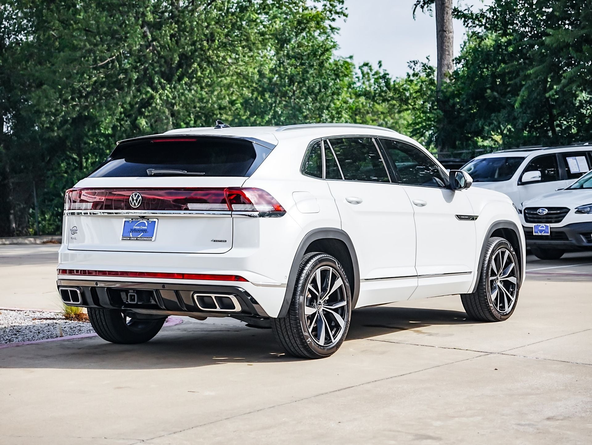 2024 Volkswagen Atlas Cross Sport 2.0T SEL Premium R-Line