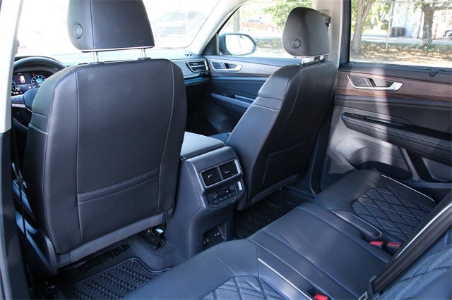 2025 Volkswagen Atlas 2.0T SEL Premium R-Line