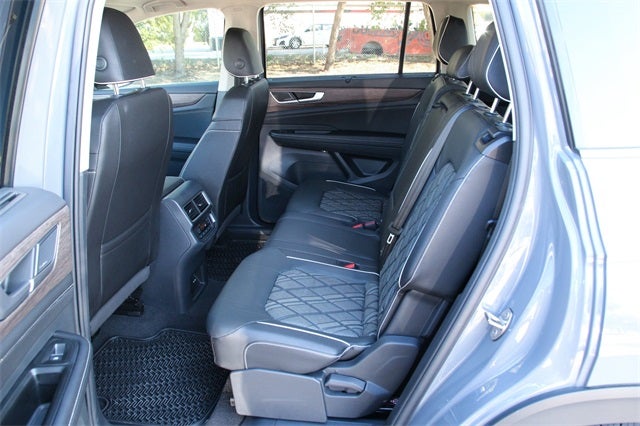 2025 Volkswagen Atlas 2.0T SEL Premium R-Line