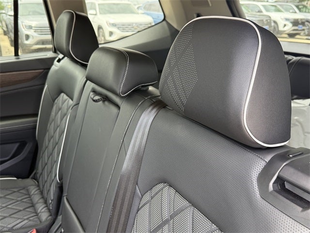 2025 Volkswagen Atlas 2.0T SEL Premium R-Line