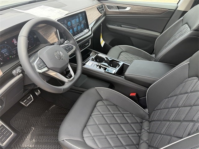 2025 Volkswagen Atlas 2.0T SEL Premium R-Line