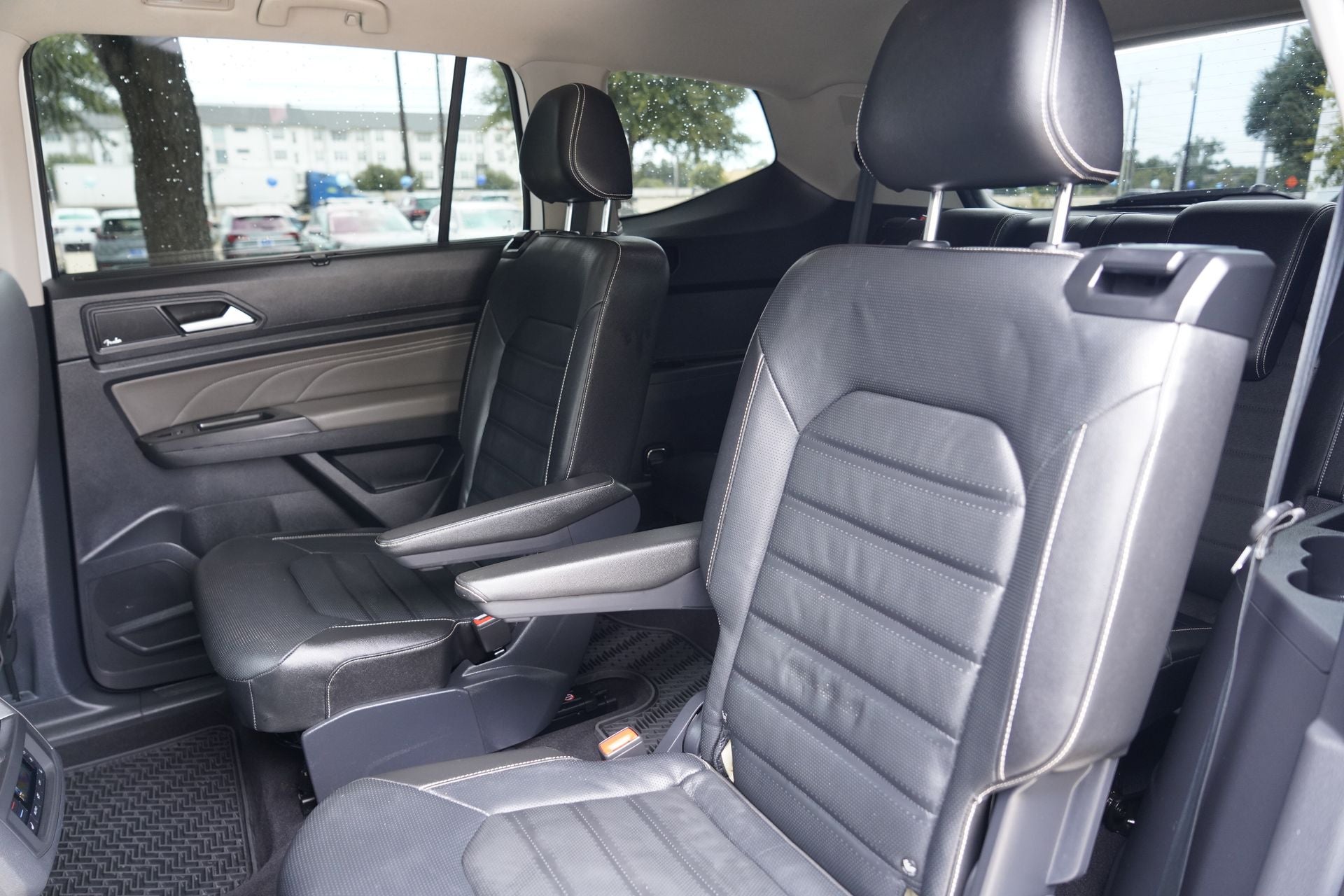 2023 Volkswagen Atlas 3.6L V6 SEL Premium R-Line