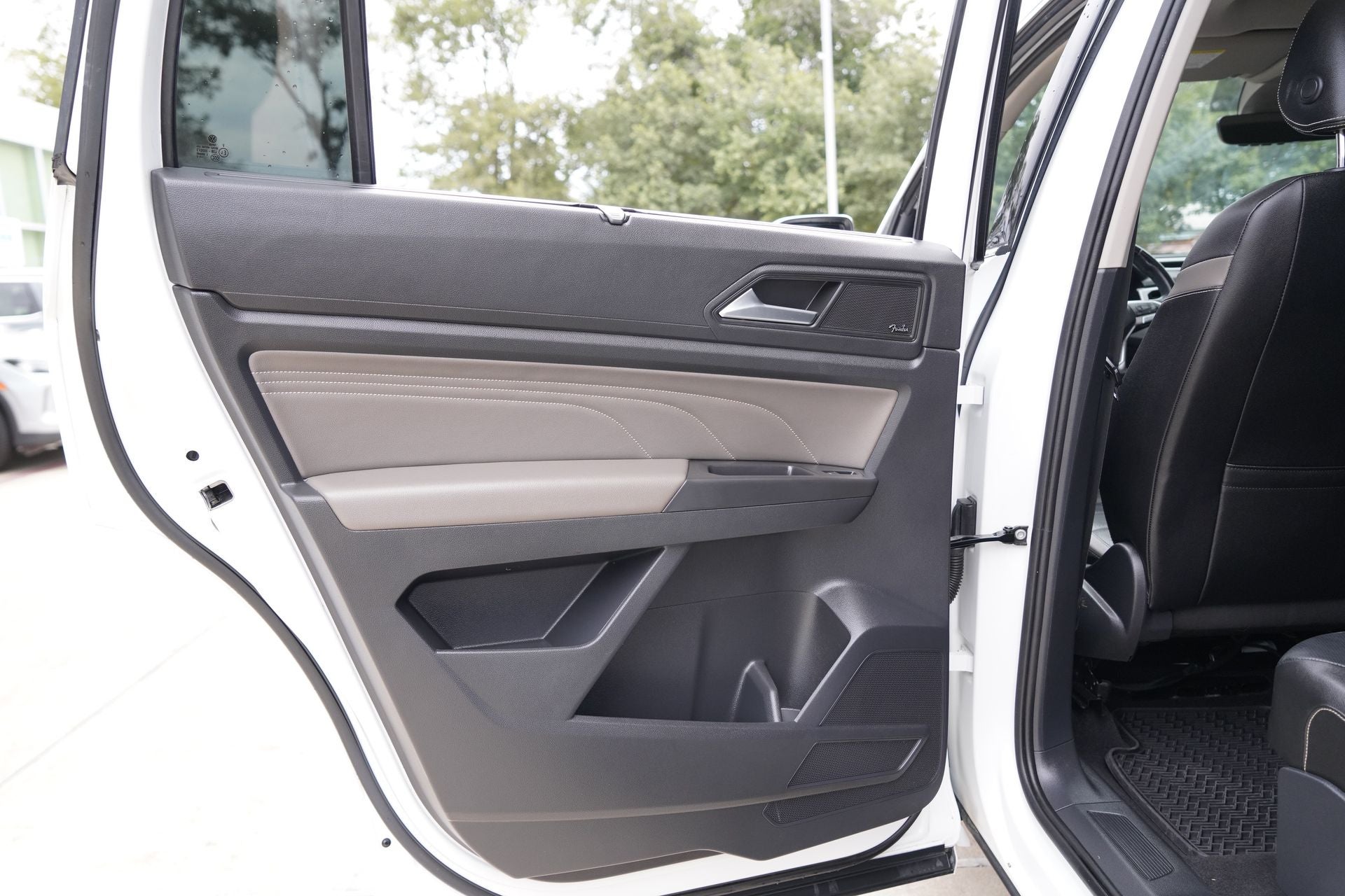 2023 Volkswagen Atlas 3.6L V6 SEL Premium R-Line