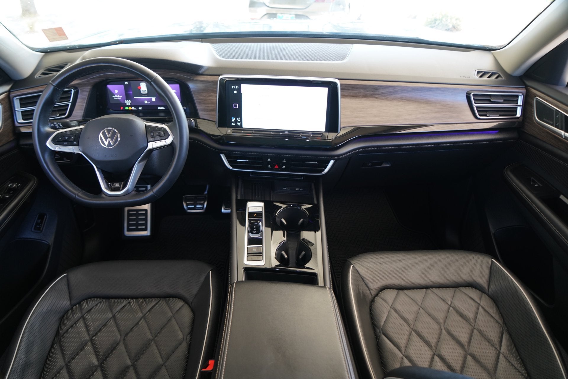 2025 Volkswagen Atlas 2.0T SEL Premium R-Line
