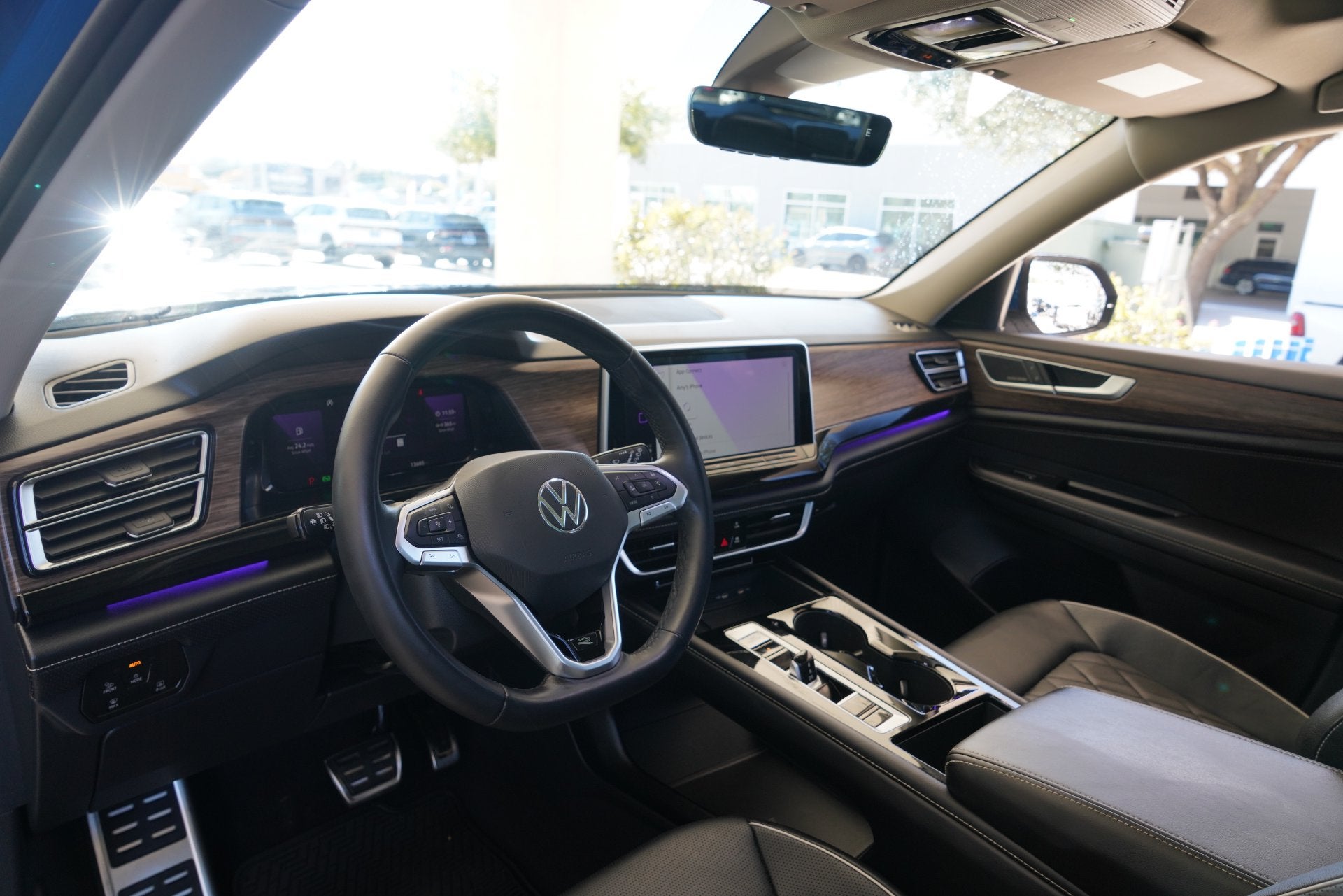 2025 Volkswagen Atlas 2.0T SEL Premium R-Line