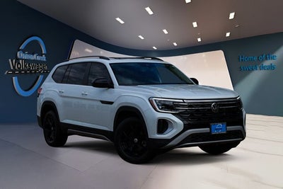 2024 Volkswagen Atlas 2.0T Peak Edition SEL
